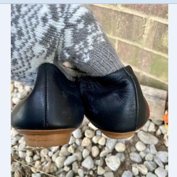 Joy & Peace Ballet Black/ Pewter Leather Chains Driving Flats Shoe Size US 6 - Picture 6 of 8